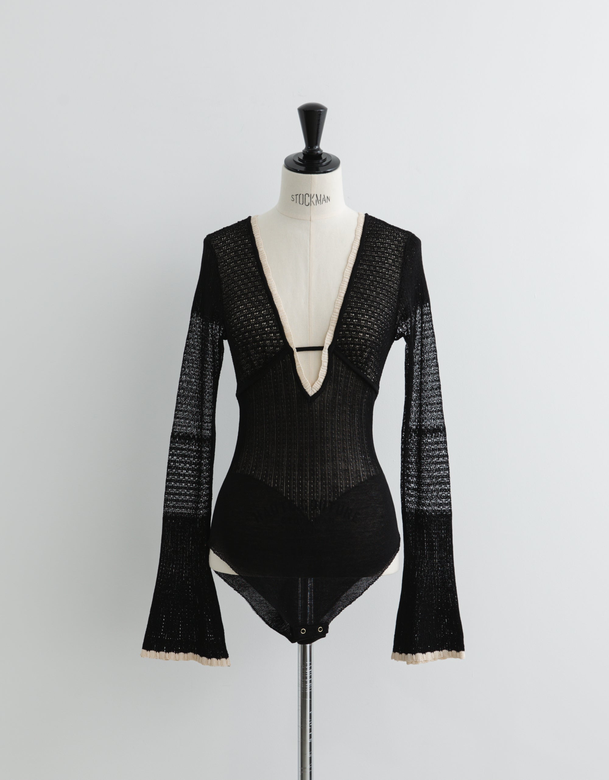 Lace Knit V-Neck Bodysuit – FERN OST GALERIE