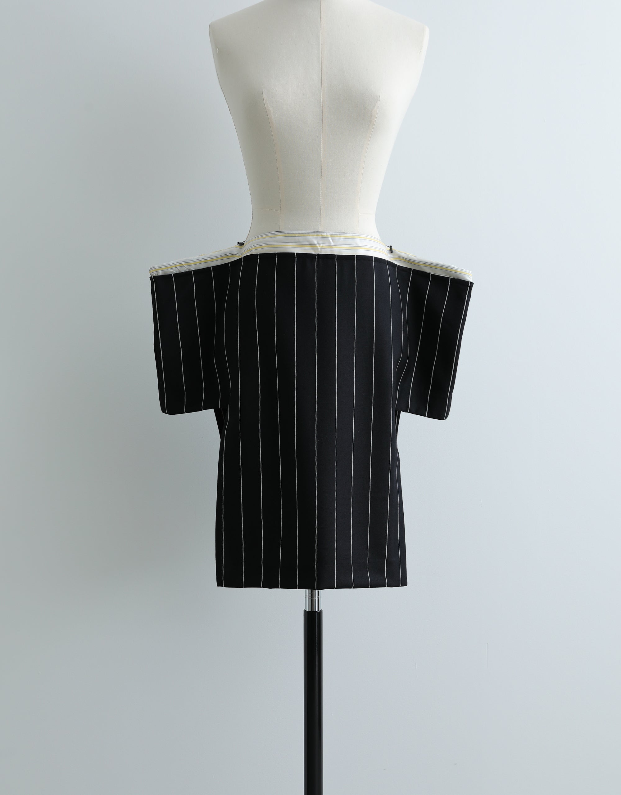 Dormeuil Royal 11 Stripe – FERN OST GALERIE